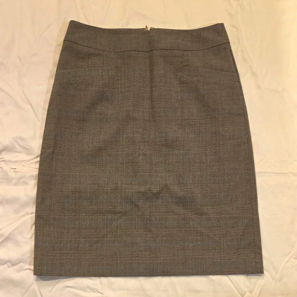 Banana Republic Women Gray Plaid Pencil Skirt Knee Length Lined Zip Size 6 #103